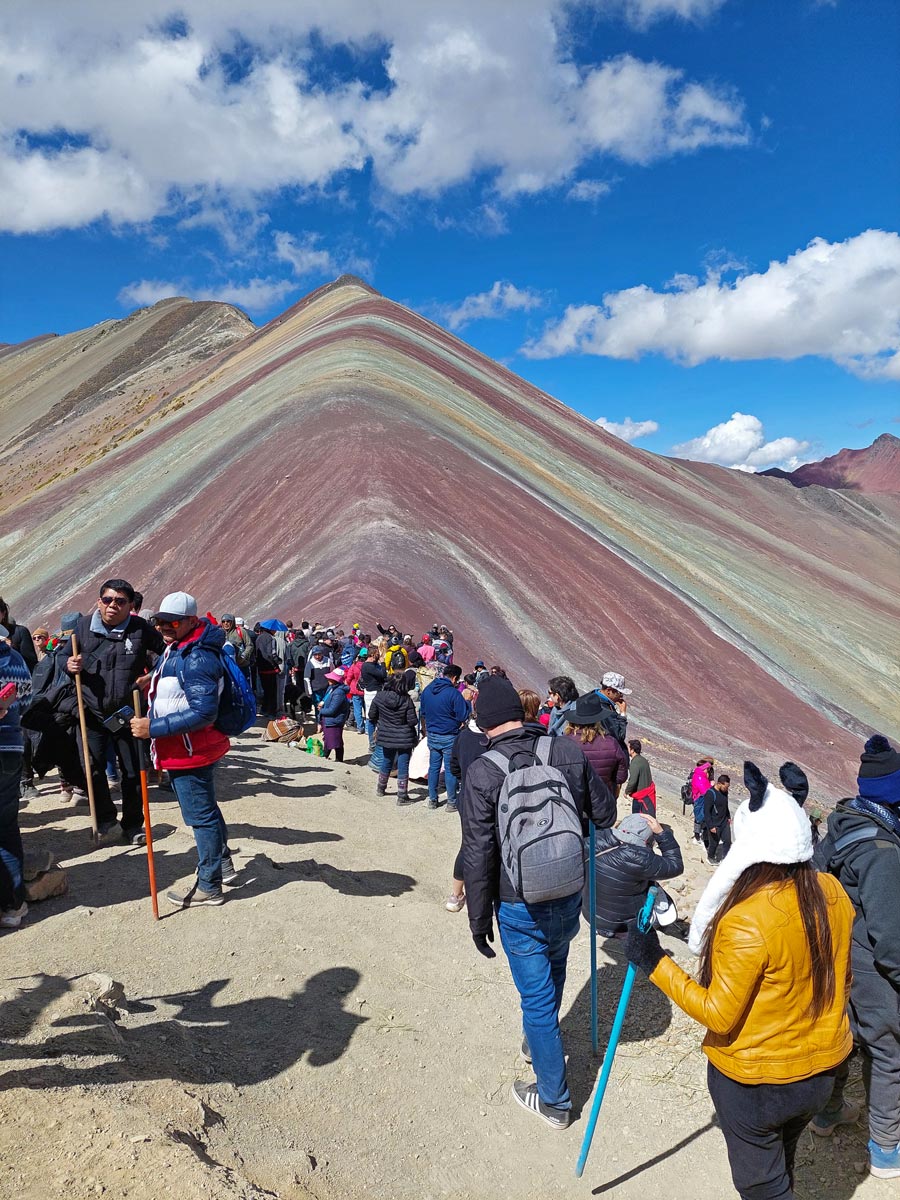 Drukte voor Rainbow Mountain