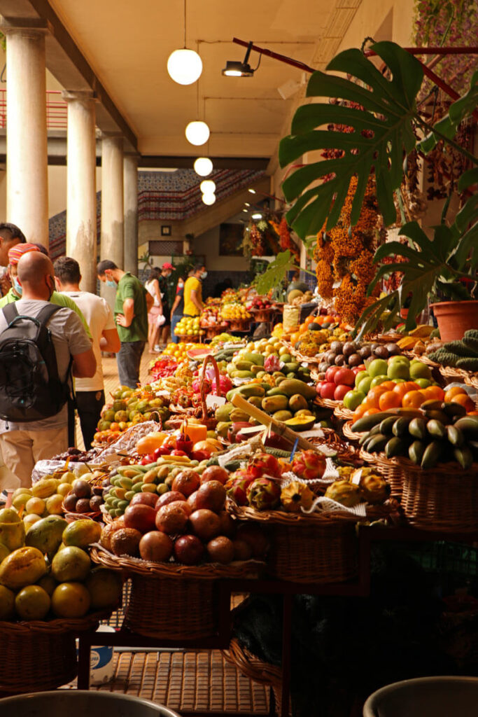 Markt Mercado dos Lavradores in Funchal op Madeira