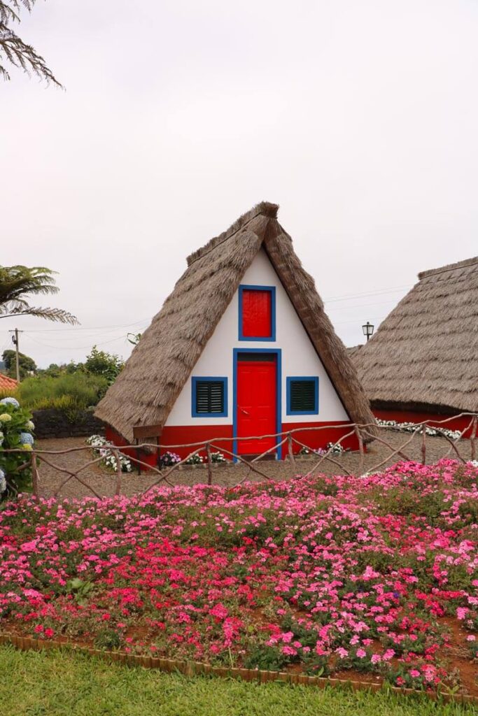 Traditioneel huisje in Santana op Madeira