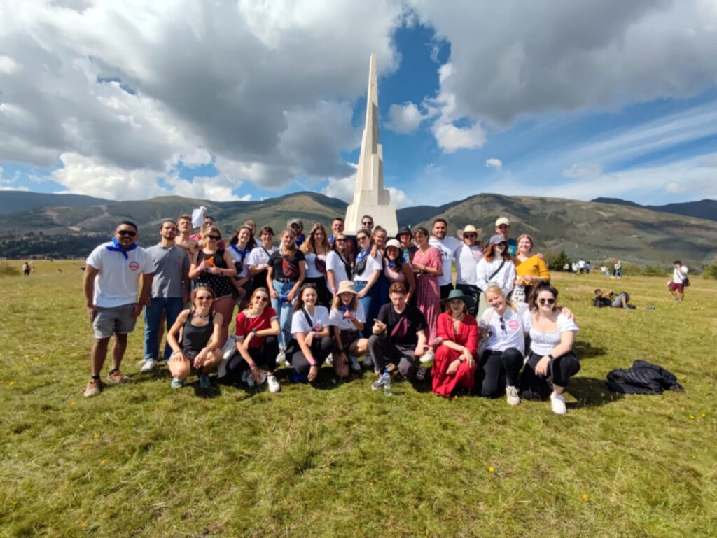 Groep studenten van Erasmus in Peru