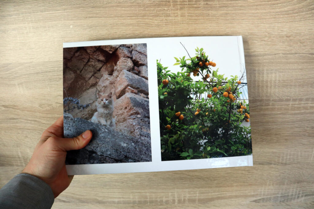 Achterkant vakantie fotoboek Fotofabriek